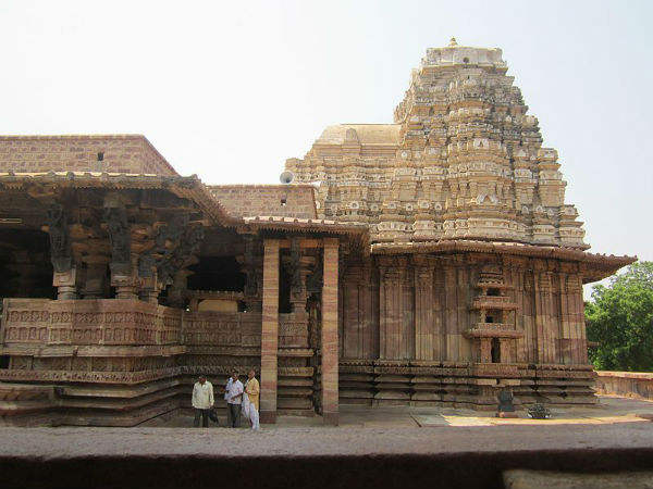 ముద్దుగుమ్మల మద్దెల ధ్వనులు