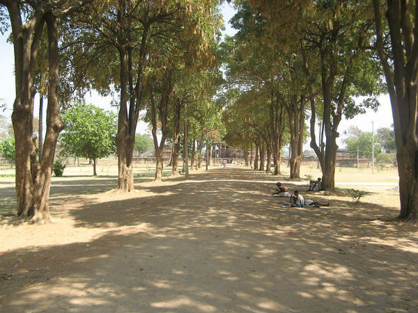 రామప్ప దేవాలయం ఎలా చేరుకోవాలి ?