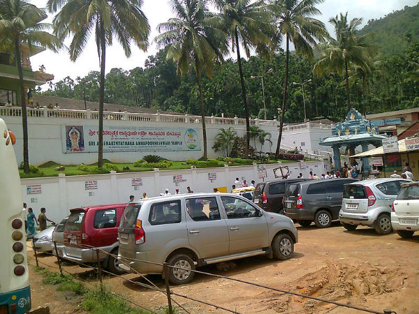 అన్నపూర్ణేశ్వరి టెంపుల్ వెలుపలి దృశ్యం