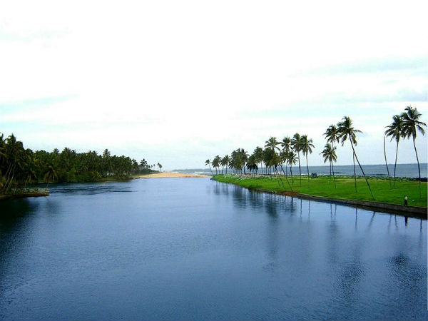 పొన్నుమ్ తుర్త్ ద్వీపం