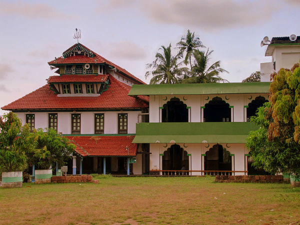 కాసర్గోడ్ - విభిన్న సంస్కృతుల ప్రదేశం !!