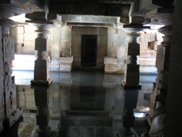 underground shiva temple in hampi