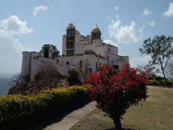 4. వర్షాకాల ప్యాలెస్