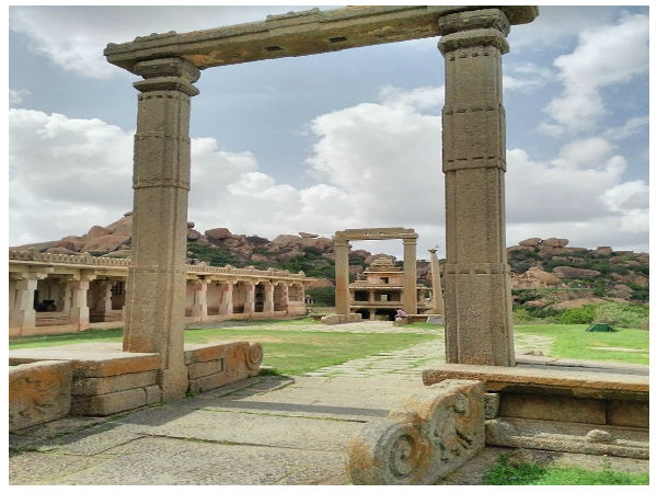 7. ఇసురురాళ్ళు