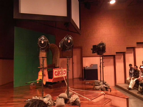 20. ఫ్లోర్స్ అండ్ స్టేజెస్