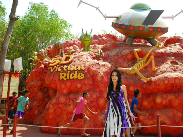 2. టికెట్టు ధర