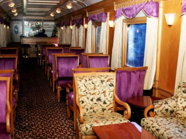 6.ప్యాలెస్ ఆన్ వీల్స్