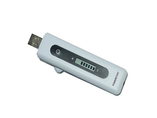 3. పోర్టబుల్ ట్రావెల్ చార్జర్