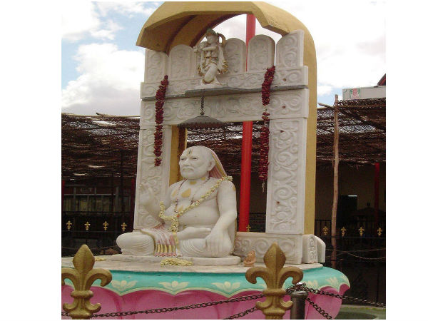 భక్తుల కోరికలు తీర్చే కామధేను మరియు కల్పవృక్షం మంత్రాలయ రాఘవేంద్ర స్వామి