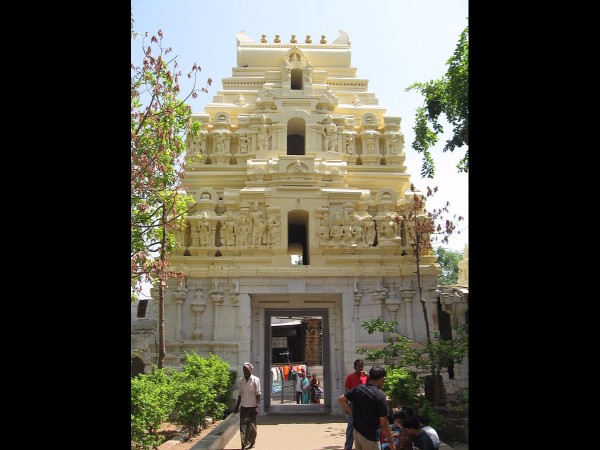 10. శివునికి అభిషేకము