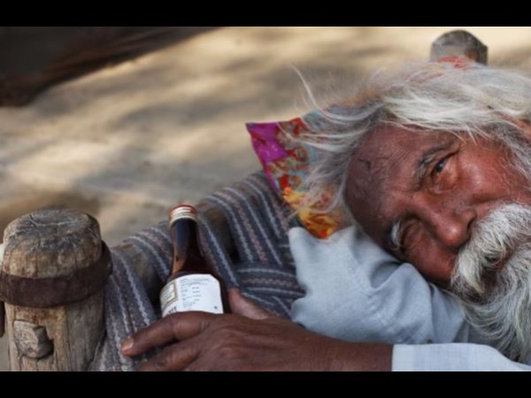 7. ఇళ్ళలోకి కూడా పాములు