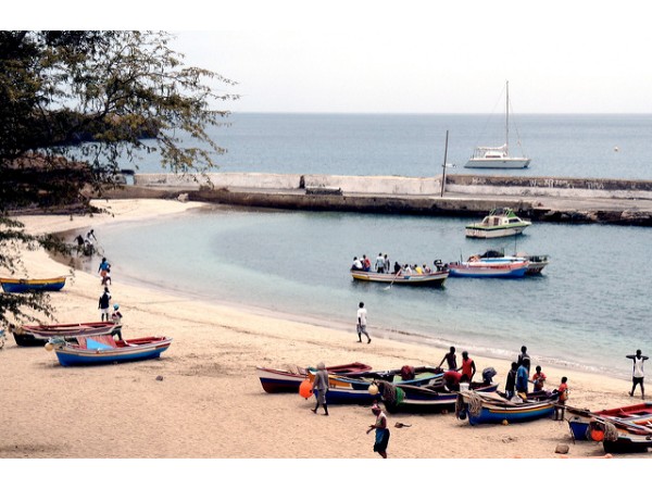 6. స్థానికులు