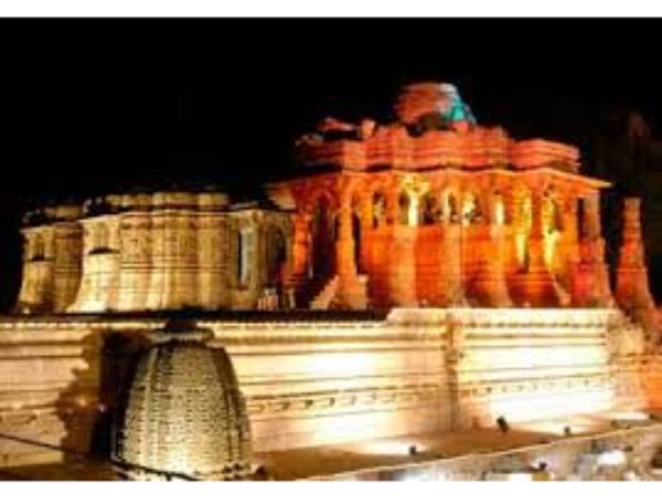 8. సూర్యదేవాలయం, మొధేరా