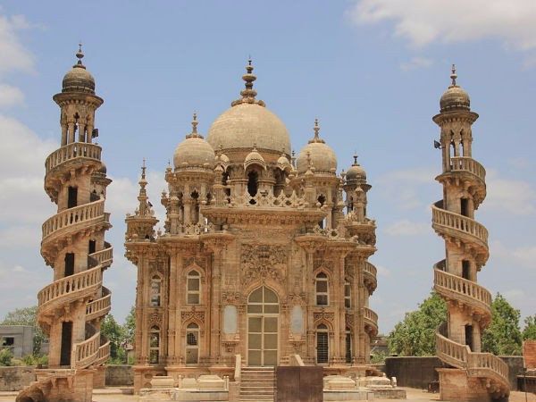 11. మహమ్మద్ బఖ్బరా జునాఘడ్