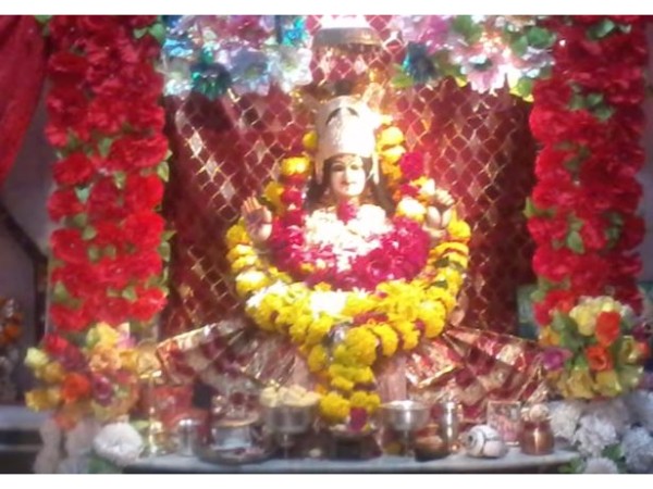 9. అమ్మవారి విగ్రహం