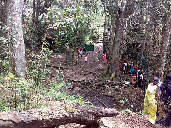 5. గుణ గుహ 