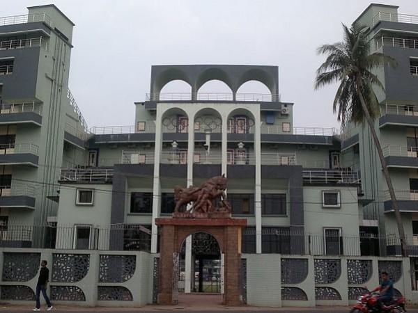 1. గుజరాత్ లోని అహ్మదాబాద్ - గాంధీనగర్