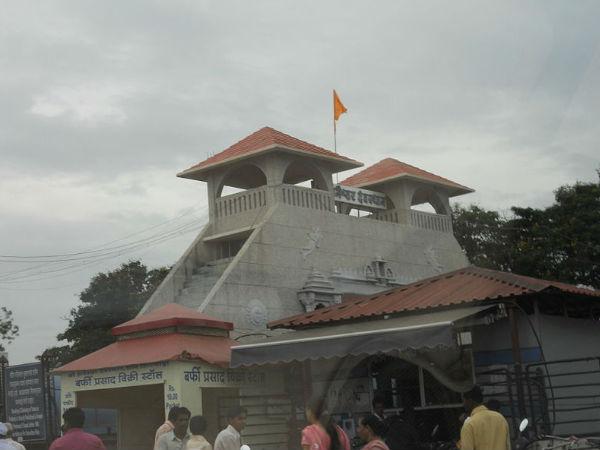 శని శింగాపూర్ 