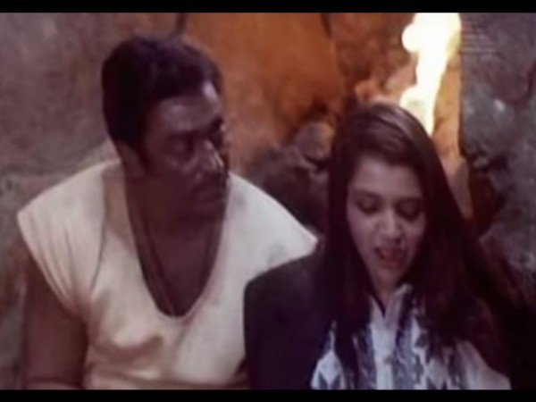 11. ఒక చిన్న కొండ యొక్క దిగువ