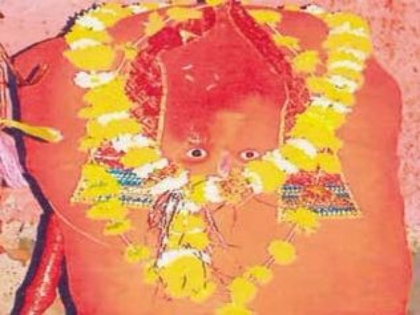 వాయుపుత్రుని విగ్రహం 