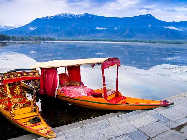 అందాలకు ఆనవాలం కాశ్మీర్