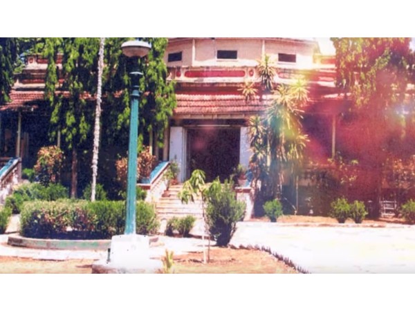 6. శంషాబాద్ ఎయిర్ పోర్ట్