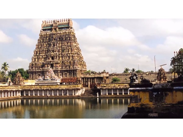 18. 9 పవిత్ర కుంభాలు