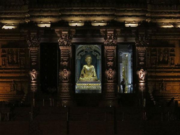 2. ప్రపంచంలోనే అతి పెద్ద హిందూ దేవాలయం