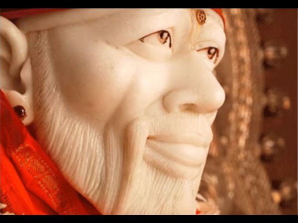 13. లక్షలాది సాయిభక్తులు