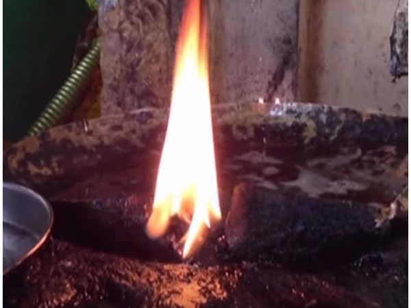 వరాలు ఇవ్వటానికి కొలువుతీరిన యముడు