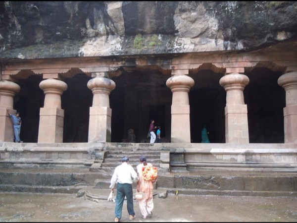 పురావస్తు తవ్వకాలు