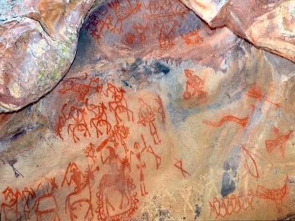 10. పెయింటింగ్స్