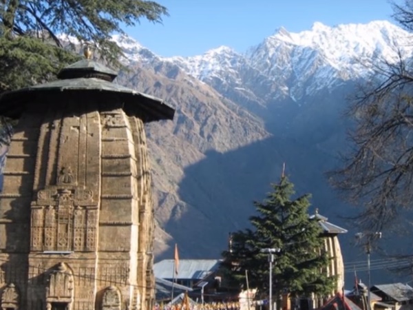 10. ఆలయం ఎక్కడ వుంది?