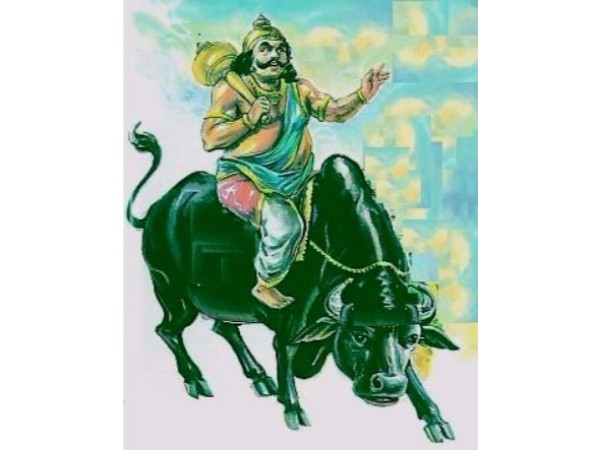 11. చిత్రగుప్త దేవాలయం