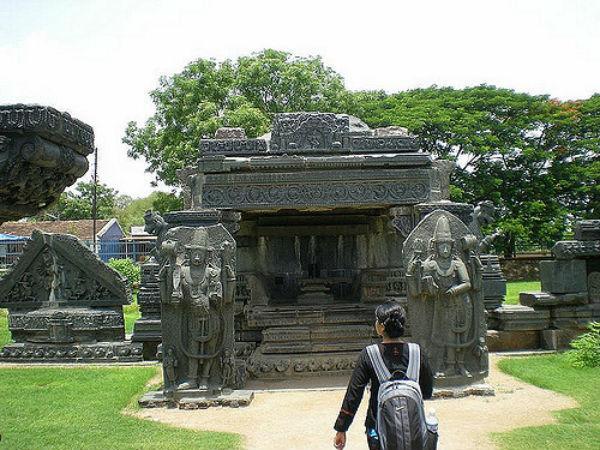 3. మూడు అంతస్తులు