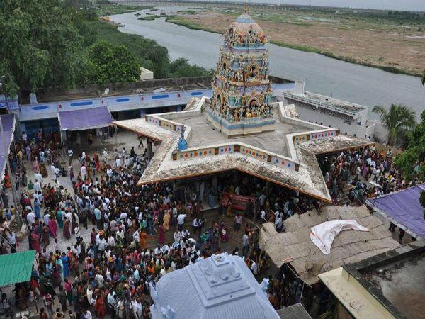 షిర్డీ సాయిబాబా ఆలయం