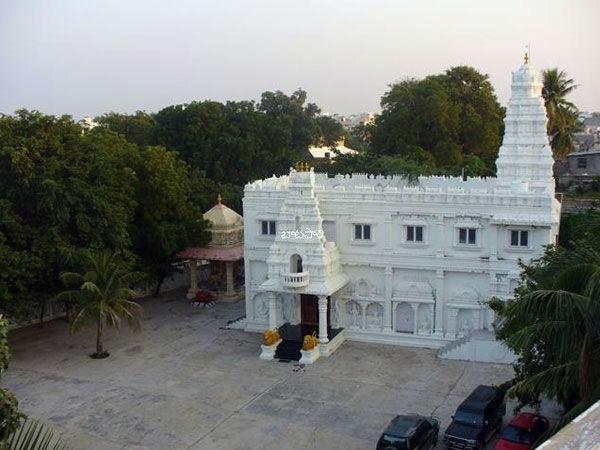 బాలసాయిబాబా 