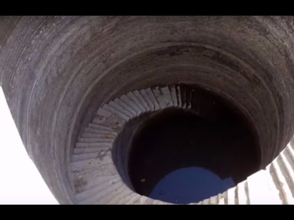 భూగర్భ ప్రత్యేక కళాత్మకతకు ఇది ఒక ఉదాహరణ