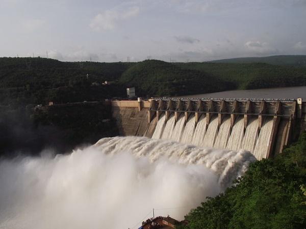  శ్రీశైలం డ్యాం