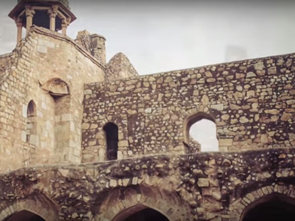 కోట లోపల ఎలా వుంటుంది?