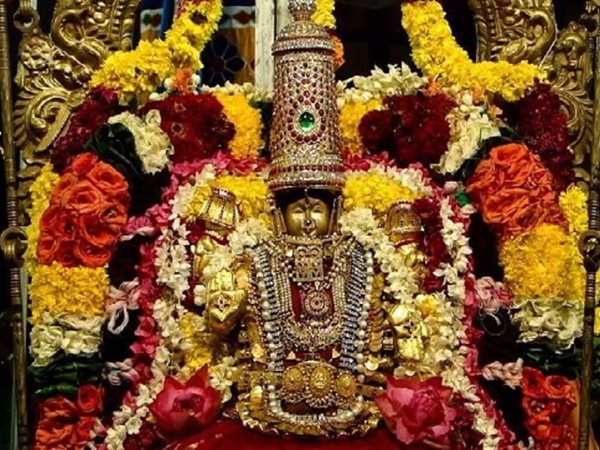 భక్తులకు ప్రసాదం ఏమిటో తెలుసా?