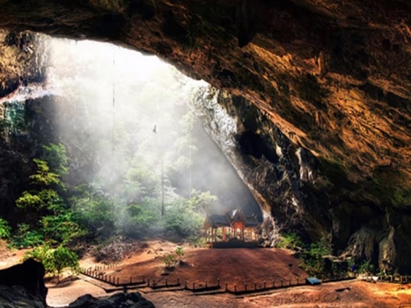 ఆఫీసర్స్