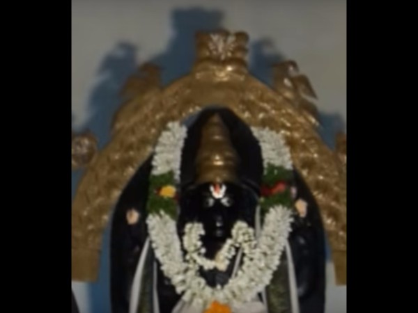 ఆ గుడిలో దళితులే అర్చకులు ! 