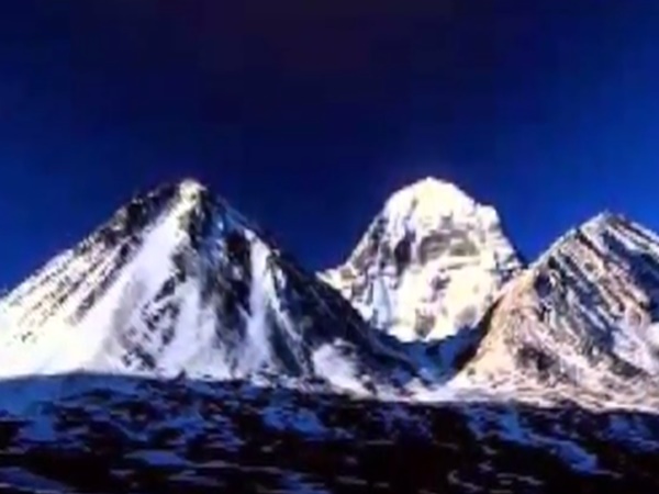 900 వందల ఏళ్లుగా.. ఈ పర్వతం ఎవరూ ఎక్కలేదు.