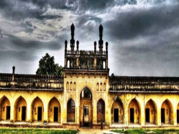 చారిత్రక ఆధారాలు