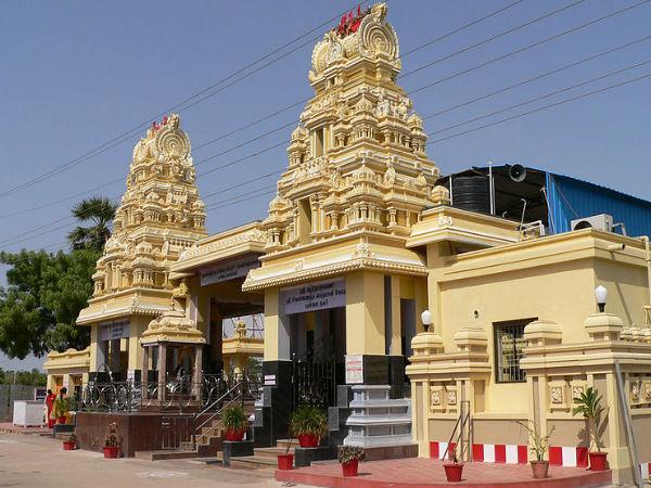 ఆనందమైన కోస్తా తీర పట్టణం