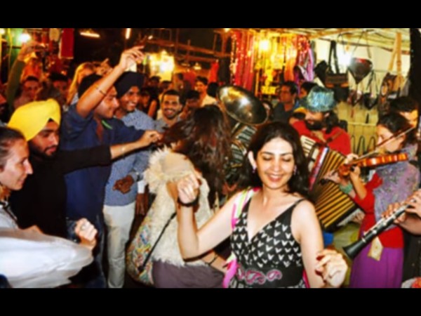 నైట్ లైఫ్ బీచ్లు, పార్టీలు