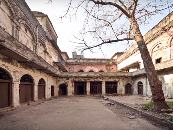 అతి పెద్ద ప్యాలెస్