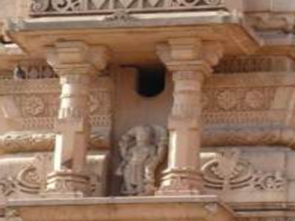 ప్రపంచంలోని అతి పెద్ద దత్తదేవాలయం