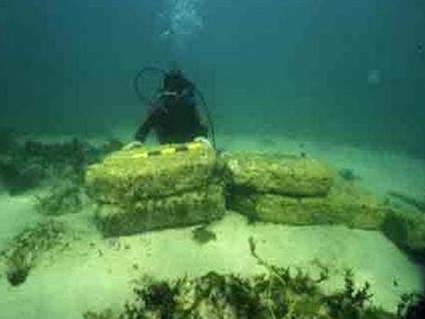 సాగర గర్భంలోని నగరం